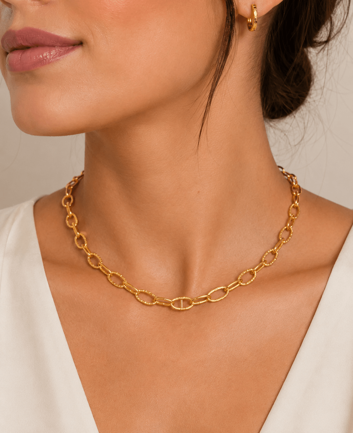 Woman wearing the Bella Gold Minimalist Necklace