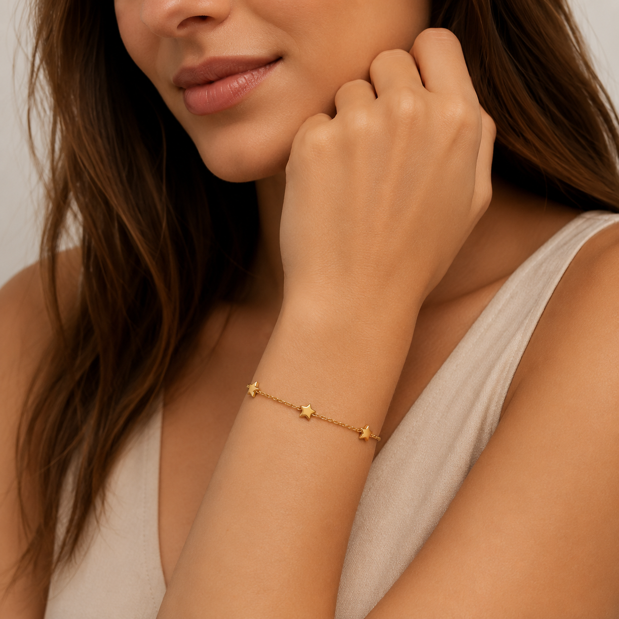 Frida Gold Star Charms Bracelet, detail